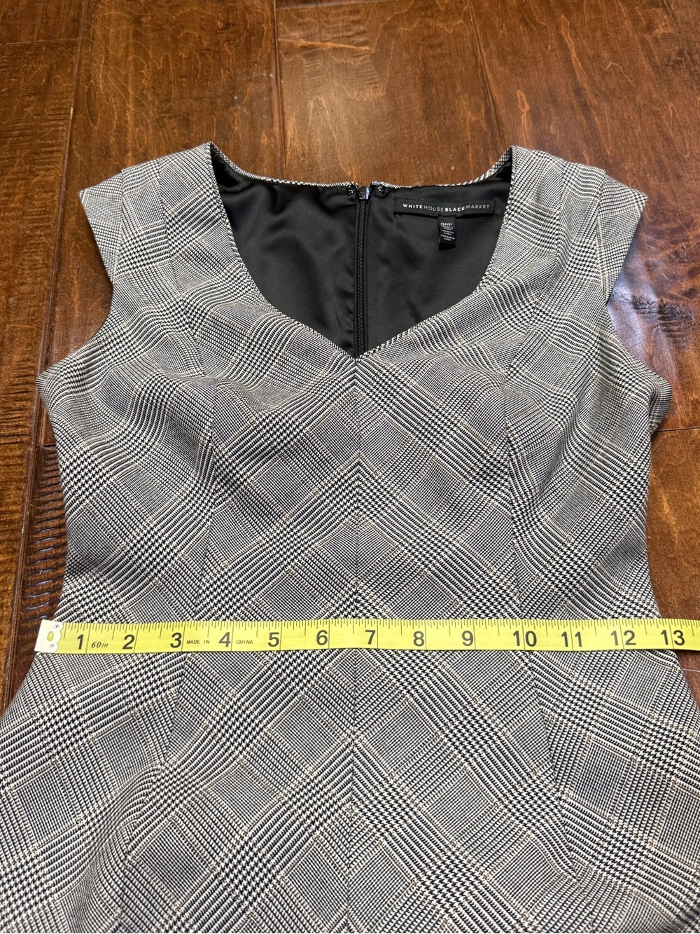 White House Black Market - Plaid Dress - Picture 4 of 10